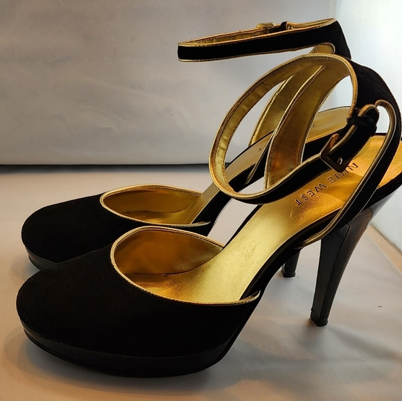 Nine West Ankle Strap Black & Gold Evening Shoe Size 8.5M - Picture 5 of 7